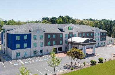 Holiday Inn Express & Suites Little Rock-West