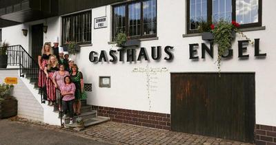 Engel 16