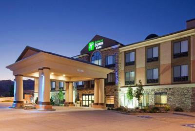 Holiday Inn Express Hotel & Suites Richfield