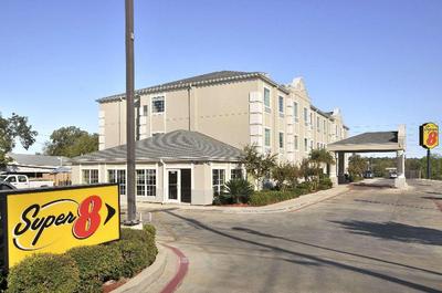 Super 8 by Wyndham San Antonio/Alamodome Area