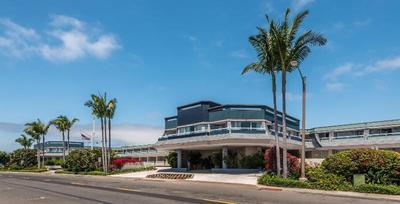 Bay Club & Marina