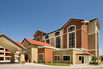 Drury Inn & Suites San Antonio Airport