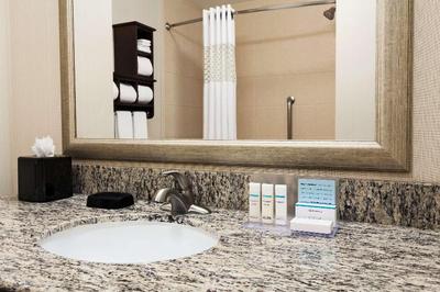 Hampton Inn & Suites San Bernardino