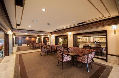 Diamond Plaza