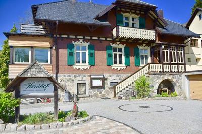 Herrihof Landhotel & Chalets