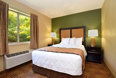 Extended Stay America - Tampa - Airport - Memorial