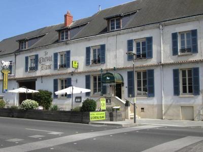 Logis Hotellerie du Cheval Blanc