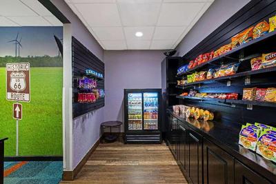 La Quinta Inn & Suites Tulsa Airport / Expo Square