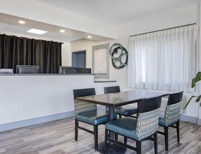 Days Inn by Wyndham Waynesville NC