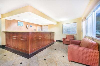 Days Inn by Wyndham Arlington Pentagon