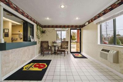 Super 8 by Wyndham Richmond Airport VA