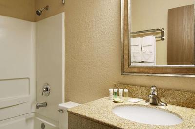 Super 8 by Wyndham Richmond Airport VA