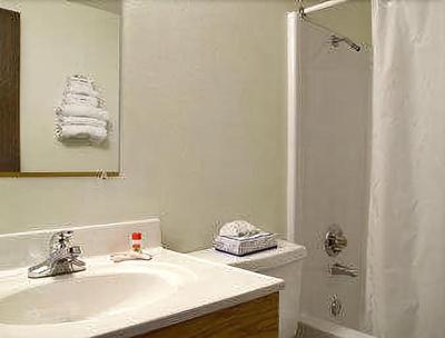 Travelodge by Wyndham Yankton
