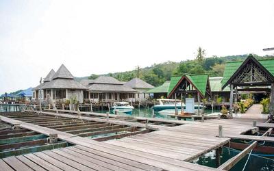 Salakphet Resort