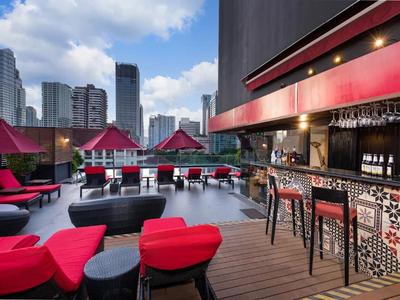 Maitria Mode Sukhumvit 15 Bangkok