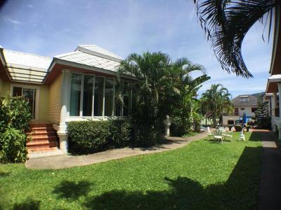 Lemon House Patong