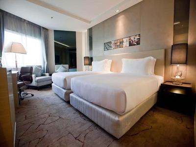 Graceland Bangkok by Grace Hotel