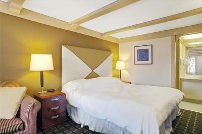 Knights Inn Greensburg