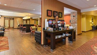 Hampton Inn Clinton, IA