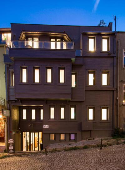 Alilass Hotel