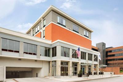 Hampton Inn & Suites Clayton/St. Louis-Galleria MO