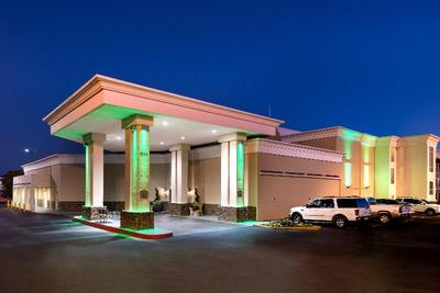 Holiday Inn Hotel Suites Oklahoma City North