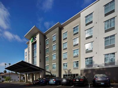 Holiday Inn Express San Diego - Mission Valley