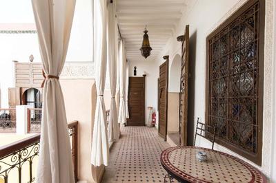 Riad  Lea