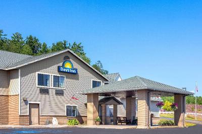 Days Inn by Wyndham Iron Mountain