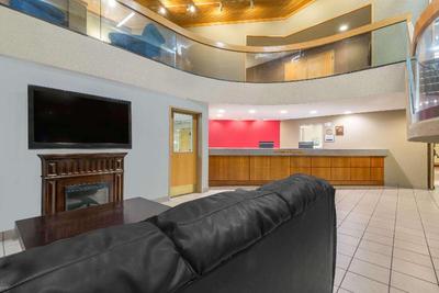 Ramada by Wyndham Columbus Polaris