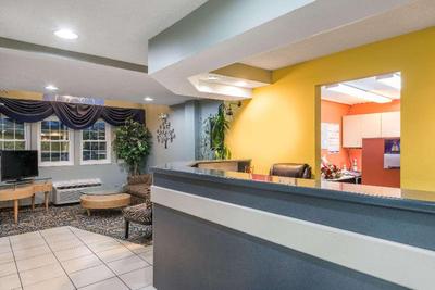 Microtel Inn & Suites By Wyndham Riverside