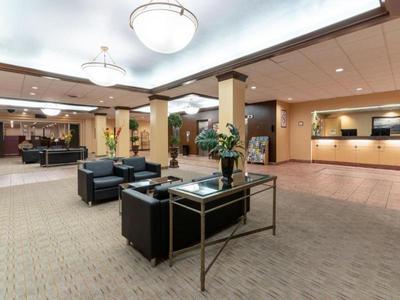 Ramada by Wyndham Reno Hotel and Casino