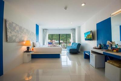 Patong Holiday Hotel