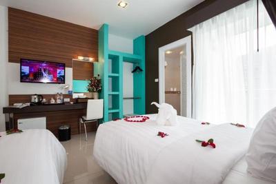 Patong Holiday Hotel