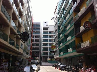 iCheck inn Central Patong