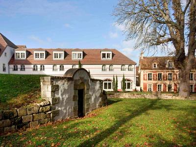 Hotel Castel Maintenon - Handwritten Collection