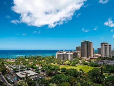 The Ritz-Carlton Residences, Waikiki Beach