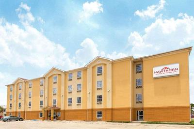 Hawthorn Suites by Wyndham Corpus Christi Padre I
