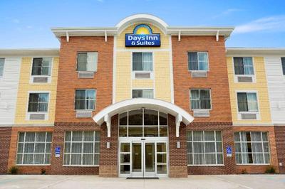 Days Inn & Suites Caldwell