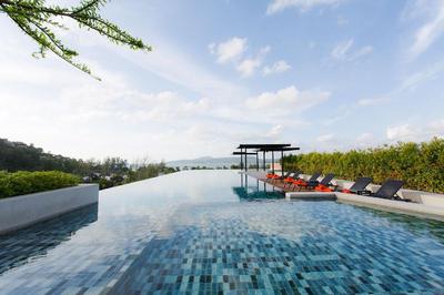 6th Avenue Surin Beach