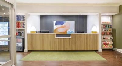 Spark by Hilton Denver East I 70