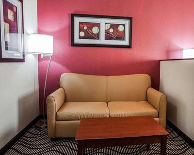 Quality Inn & Suites Altoona Des Moines
