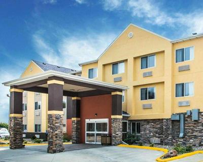 Comfort Inn & Suites Waterloo- Cedar Falls
