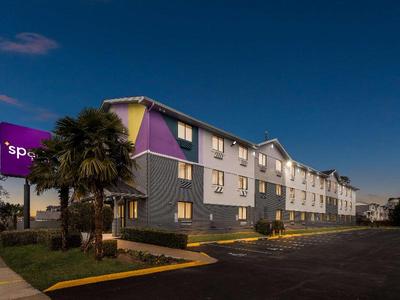 Spark by Hilton Norfolk