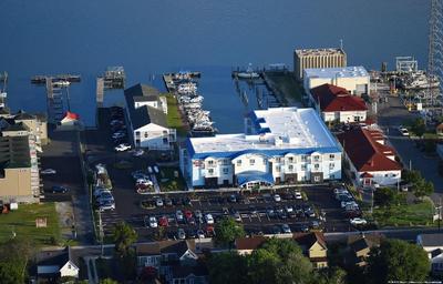Marina Bay Hotel & Suites, an Ascend Hotel Collect