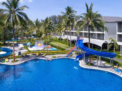 X10 Khaolak Resort