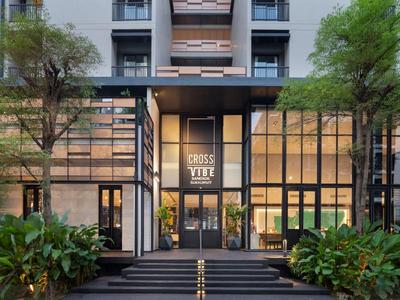 Cross Vibe Bangkok Sukhumvit