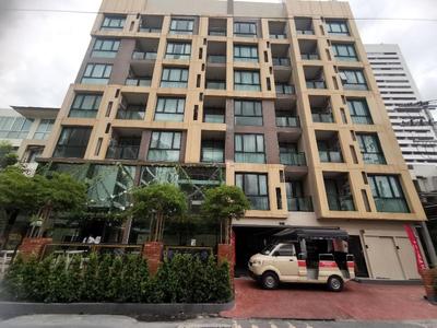 Ramada by Wyndham Ten Ekamai Residence