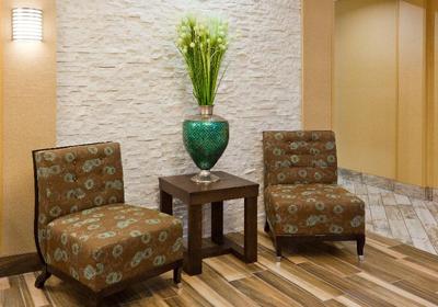 Holiday Inn Express & Suites Davenport
