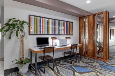 Holiday Inn Express and Suites Natchitoches